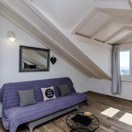 Life - Two Bedroom With Balcony And Sea View アパート ドゥブロブニク