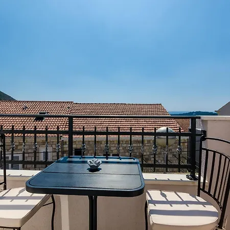 아파트 Life - Two Bedroom With Balcony And Sea View *