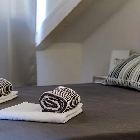 Life - Two Bedroom With Balcony And Sea View 두브로브니크