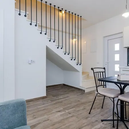 아파트 Life - Two Bedroom With Balcony And Sea View 두브로브니크