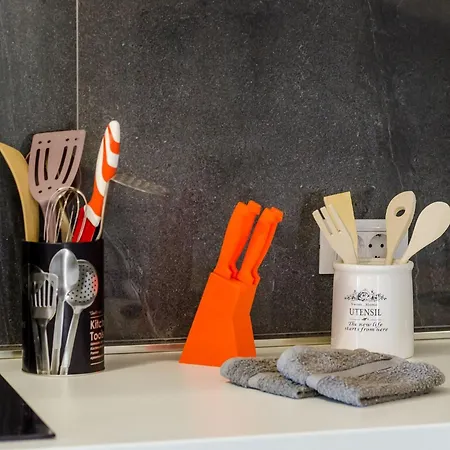 Apartman Life - Two Bedroom With Balcony And Sea View