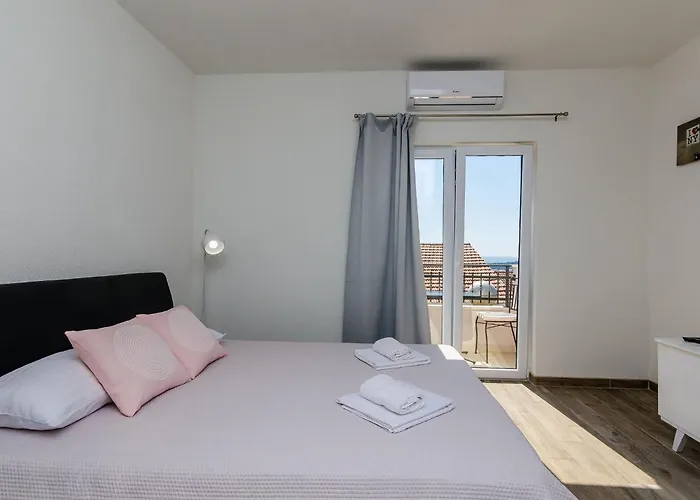 Life - Two Bedroom With Balcony And Sea View * دوبروفينك