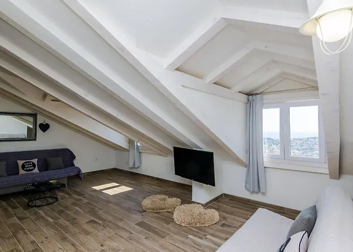 شقة Life - Two Bedroom With Balcony And Sea View