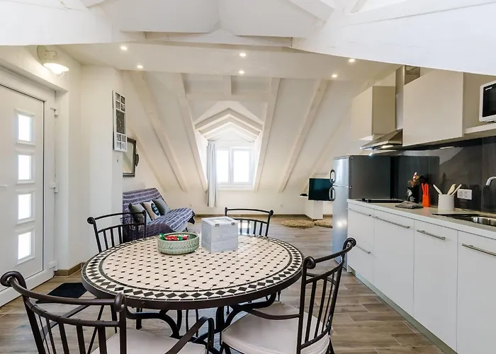 Life - Two Bedroom With Balcony And Sea View Ντουμπρόβνικ