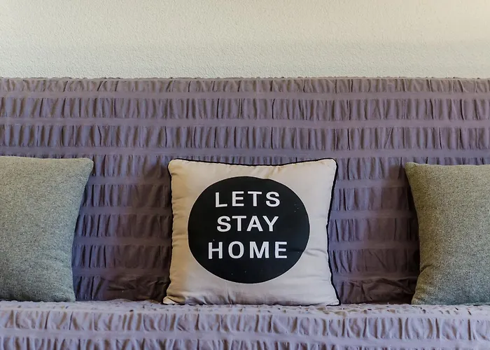 Life - Two Bedroom With Balcony And Sea View شقة