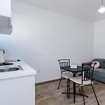 Life - Two Bedroom With Balcony And Sea View Apartment *